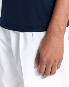 t shirt uomo tinta unita blu manica corta classica con stile sartoriale in tessuto lucido 100% cotone supima pregiato su misura brand filatori davanti4
